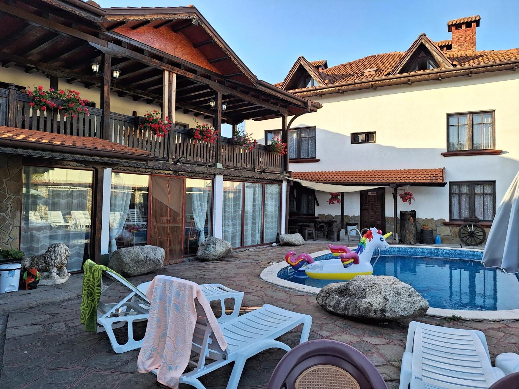 Къща За Гости Бащин Дом Apriltsi  Exterior foto